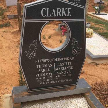 CLARKE Thomas Sarel 1971-2017 &amp; Lizette Marianne VAN ZYL 1958-