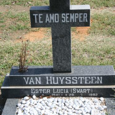 HUYSSTEEN Ester Lucia, van nee SWART 1941-1992