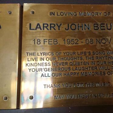 BEUKES Larry John 1952-2014