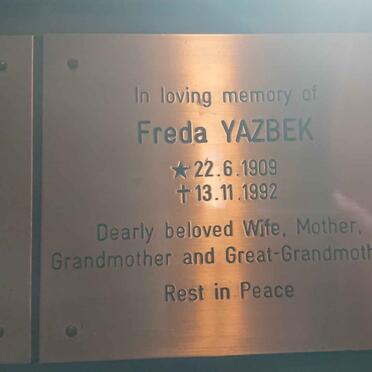 YAZBEK Freda 1909-1992