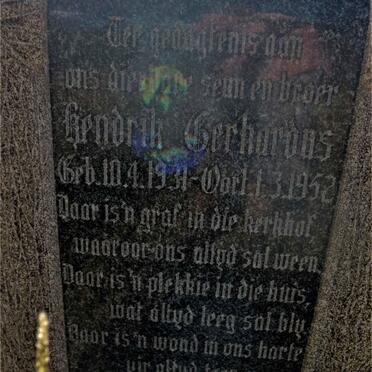 F - Vanne :: Surnames - F