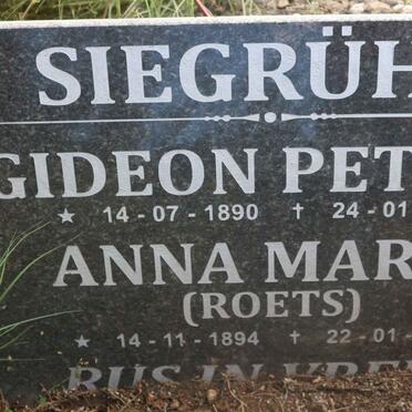 SIEGRUHN Gideon Petrus 1890-1971 &amp; Anna Maria ROETS 1894-1970