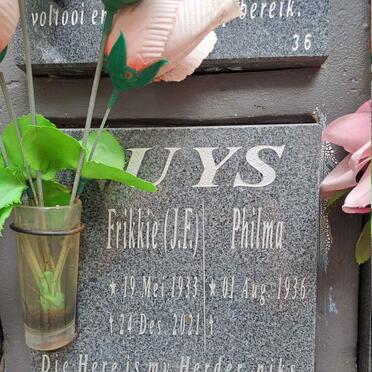 UYS J.F. 1933-2021 & Philma 1936-