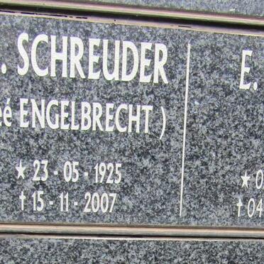 FRASER E. 1926-2009 &amp; I.J. SCHREUDER nee ENGELBRECHT 1925-2007