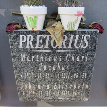 PRETORIUS Marthinus Charl Jacobus 1937-2021 & Johanna Elizabeth 1939-2021