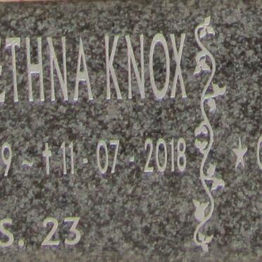 KNOX Ivan 1935-2019 & Vanessa Ethna 1939-2018