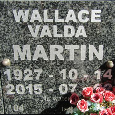 MARTIN Wallace Valda 1927-2015