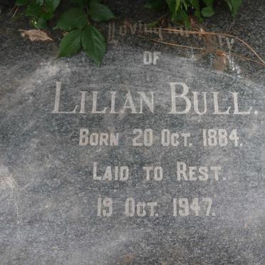 BULL Lilian 1884-1947