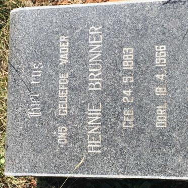 BRUNNER Hennie 1883-1966
