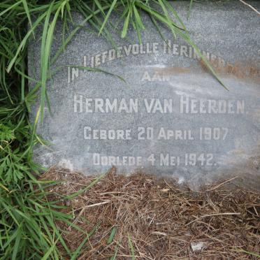 HEERDEN Herman, van 1907-1942