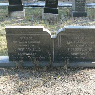 KAMPFRAATH Christiaan J.L.C. 1900-1958 &amp; Pieternella W. 1899-1977