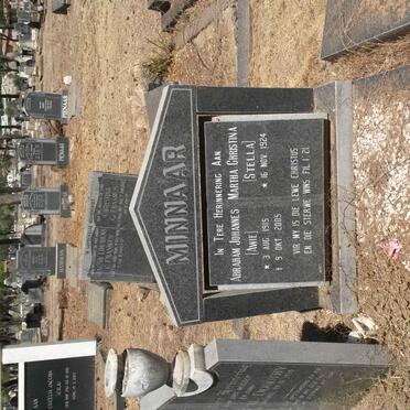 MINNAAR Abraham Johannes 1915-2005 &amp; Martha Christina 1924-