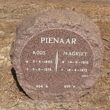 PIENAAR Koos 1895-1978 &amp; Magriet 1910-1975