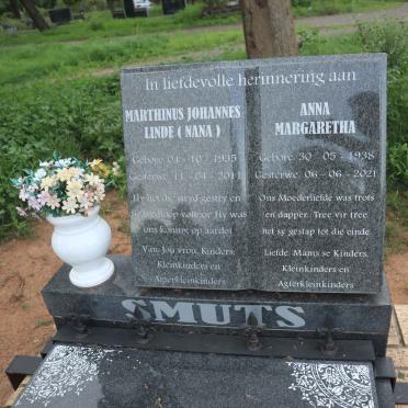 SMUTS Marthinus Johannes Linde 1935-2011 &amp; Anna Margaretha 1938-2021