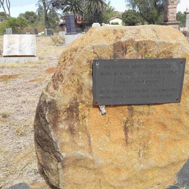 THOMSON Heather May 1917-1997 :: THOMSON Beatrice Diemont 1902-1997