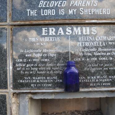 ERASMUS Jacobus Albertus 1933- &amp; Helena Catharina Petronella 1935-2004