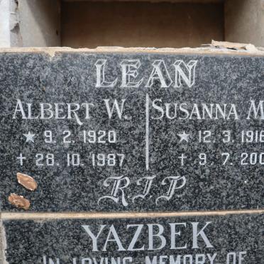 LEAN Albert W. 1920-1987 &amp; Susanna M.H. 1916-2000