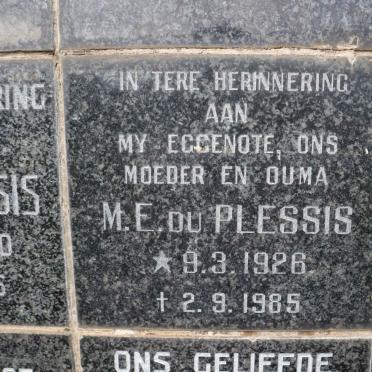 PLESSIS M.E., du 1926-1985