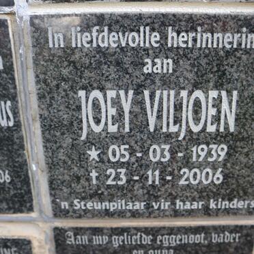 VILJOEN Joey 1939-2006