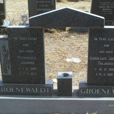GROENEWALDT Cornelius Jansen Taljaard 1896-1981 &amp; Petronella Johanna 1904-1975