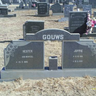 GOUWS Joppie 1916-1996 &amp; Hester WENTZEL 1920-