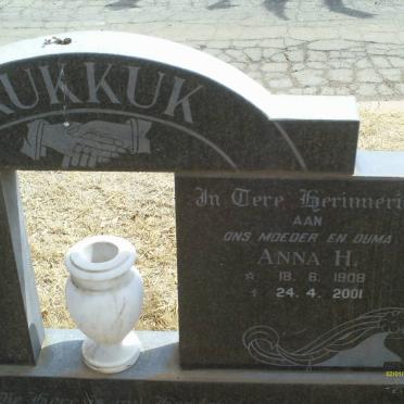 KUKKUK Anna H. 1908-2001