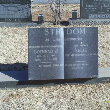 STRYDOM Coenrad J. 1918-1974 &amp; Nelie VAN RENSBURG 1924-