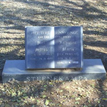 STEENEKAMP Piet Petrus 1923-1977 &amp; Salomina Maria nee PRINSLOO 1923-1999
