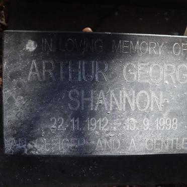 SHANNON Arthur George 1912-1998
