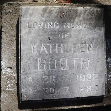 BOOTH Kathleen 1932-1987