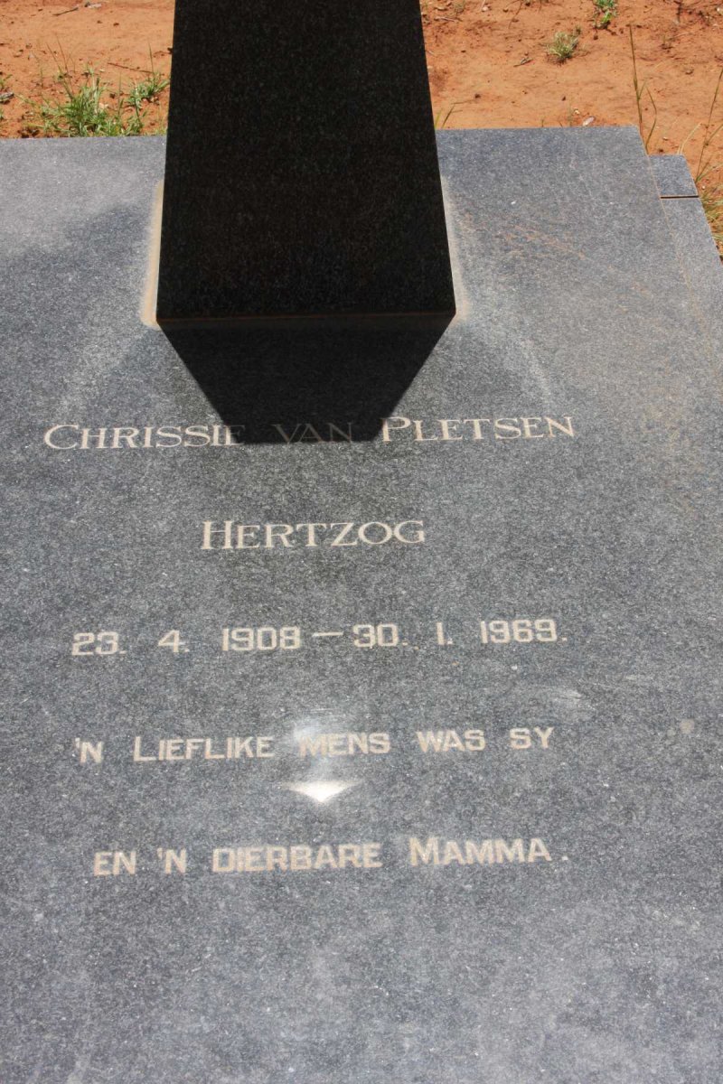 HERTZOG Chrissie van Pletsen 1908-1969