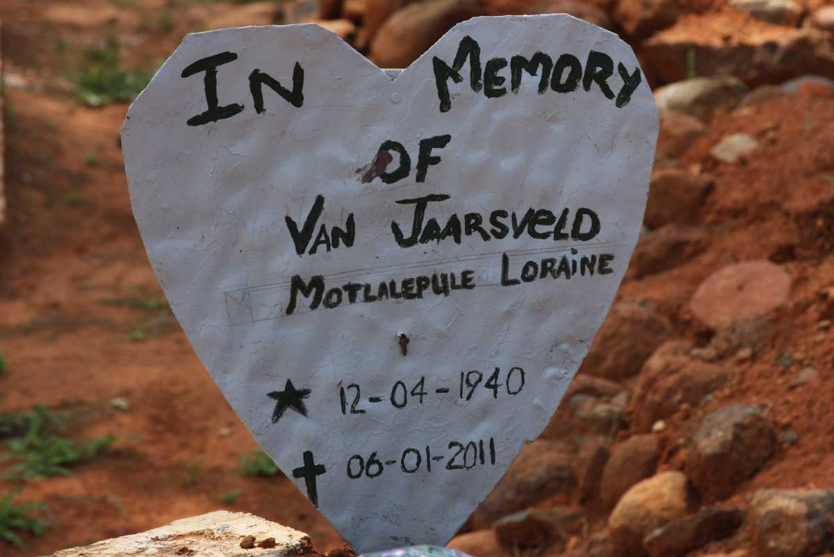 JAARSVELD Motlalepule Loraine, van 1940-2011