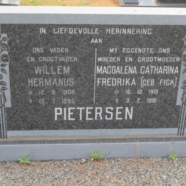 PIETERSEN Willem Hermanus 1906-1995 &amp; Magdalena Catharina Frederika FICK 1919-1981