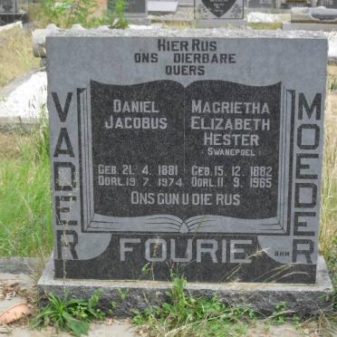 FOURIE Daniel Jacobus 1881-1974 &amp; Magrietha Elizabeth Hester SWANEPOEL 1882-1965
