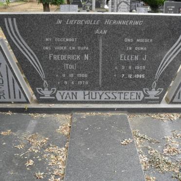 HUYSSTEEN, van Surnames :: Vanne HUYSSTEEN, van