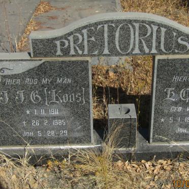 PRETORIUS J.J.C. 1911-1985 &amp; E.G.E. VAN DEN BERG 1917-1997