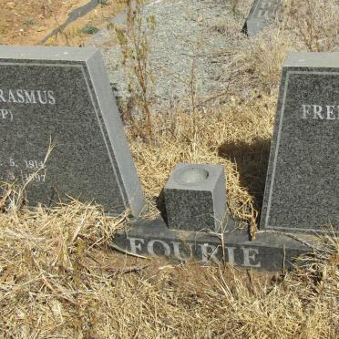FOURIE Joseph Erasmus 1914-1997 &amp; Fredrika Hendrina PIETERSE 1911-1997