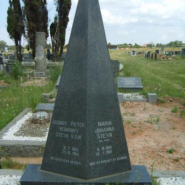 STEYN Jacobus Pieter Hermanus 1883-1964 &amp; Maria Johanna WIUR 1886-1968