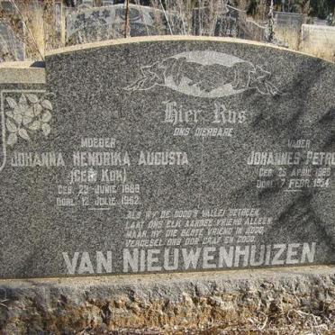 NIEUWENHUIZEN Johannes Petrus 1868-1954 &amp; Johanna Hendrika Augusta KOK 1868-1952