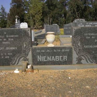 NIENABER Gert Johannes 1922-1975 &amp; Magdalena Galbertha 1924-1975