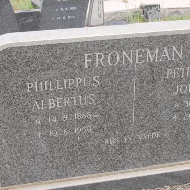 FRONEMAN Phillippus Albertus 1888-1950 &amp; Petronella Johanna 1895-1980 