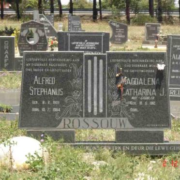 ROSSOUW Alfred Stephanus 1909-1984 &amp; Magdalena Catharina J. GROBLER 1912-