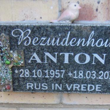 BEZUIDENHOUT Anton 1957-2013