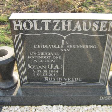HOLTZHAUSEN J.A. 1944-2011