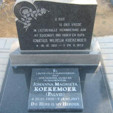 KOEKEMOER Ignatius Wilhelm 1921-1979 &amp; Johanna Magrieta PALVIE 1928-2017