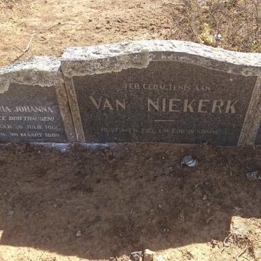 NIEKERK Hermanus Gerhardus, van 1808-1878 &amp; Maria Johanna DRIFTHAUSEN 1812-1889