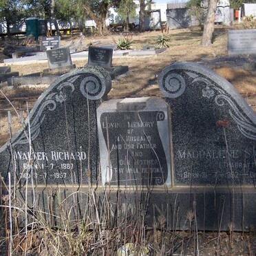 OWEN Walter Richard 1887-1957 &amp; Magdalene Sarah THARRATT 1892-1984