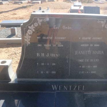 WENTZEL B.H.J. 1911-1981 &amp; Jeanette Maria DE BEER 1919-2000