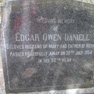 DANIELL Edgar Owen -1954