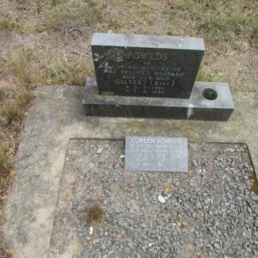 FOWLDS Gilbert 1933-1993 &amp; Coreen 1939-2002